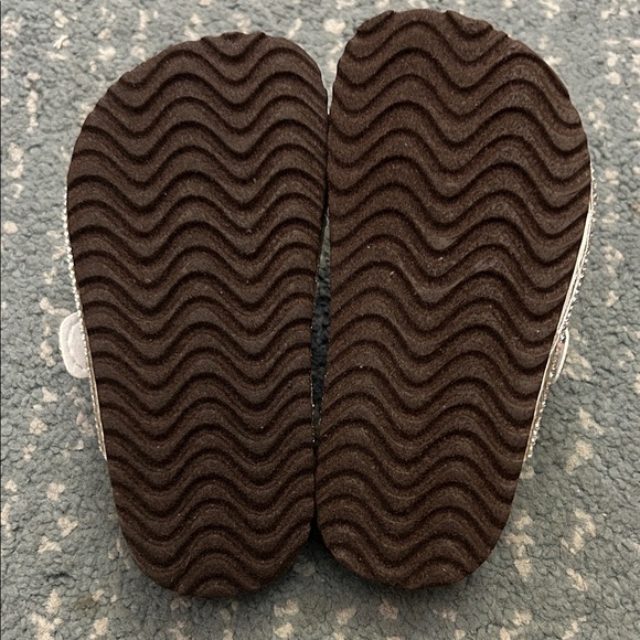 Link Kids Silver Rhinestone Sandals with Rhinestone Buckles - Picture 4 of 6